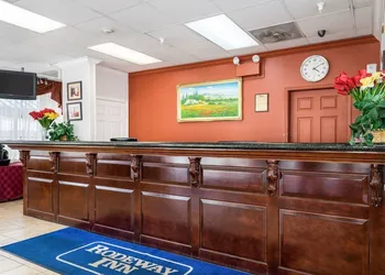 Rodeway Inn University hotel thumbnail 3