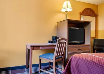 Rodeway Inn University hotel thumbnail 6