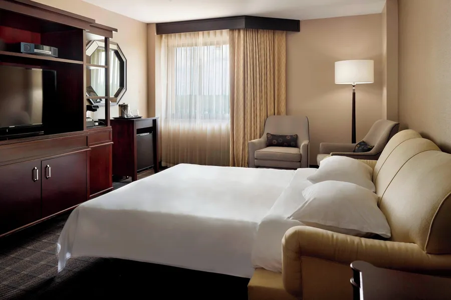 Sheraton Charlotte Airport Hotel hotel detail image 6