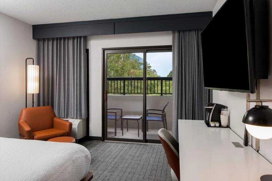 Courtyard by Marriott Ballantyne hotel detail image 2