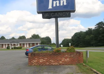 Surry Inn - Dobson - I-77 - Exit 93 hotel thumbnail 4
