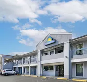 Days Inn by Wyndham Raleigh Glenwood-Crabtree hotel detail image 4