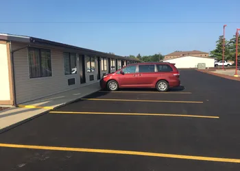 Super 9 Motel hotel thumbnail 2