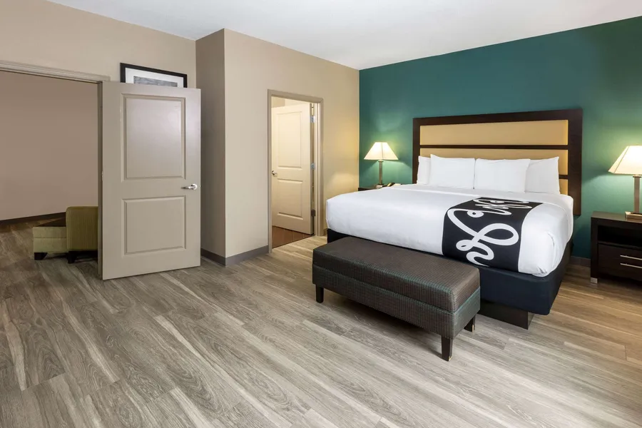 La Quinta Inn & Suites by Wyndham Durant hotel detail image 6