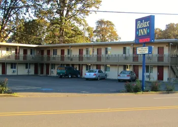 Relax Inn hotel thumbnail 2
