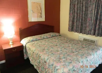 Relax Inn hotel thumbnail 5