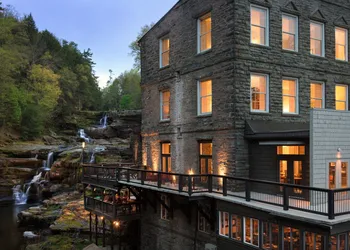 Ledges Hotel hotel thumbnail 5