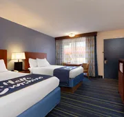 Days Inn by Wyndham Breezewood hotel detail image 7
