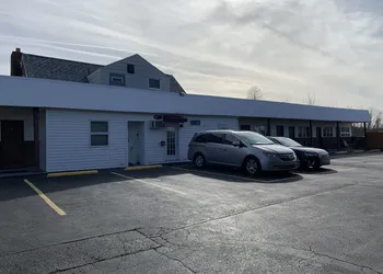 Budget Inn hotel thumbnail 2