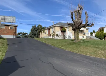 Budget Inn hotel thumbnail 4