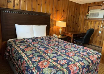 Budget Inn hotel thumbnail 6