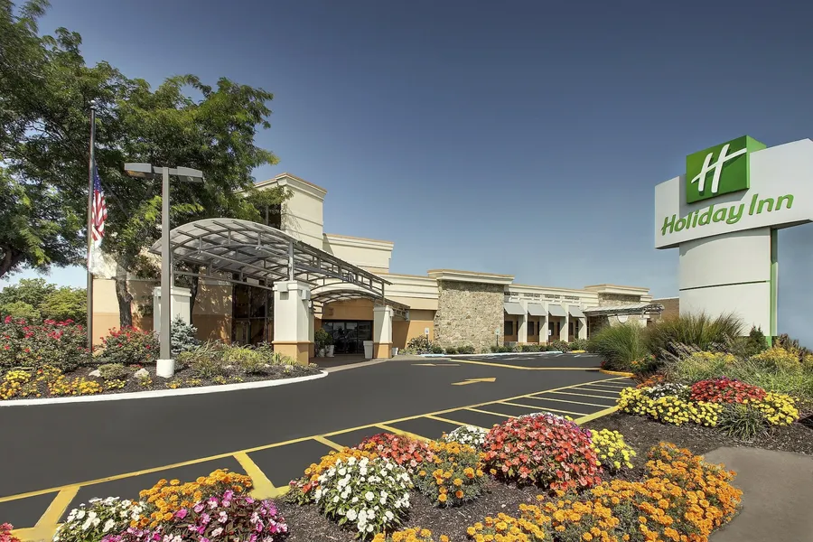 Holiday Inn Westbury - Long Island by IHG hotel detail image 2