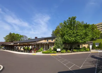 Pine Barn Inn hotel thumbnail 2