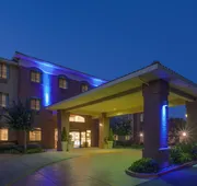 Holiday Inn Express & Suites Davis - University Area by IHG hotel detail image 4