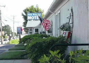 Sea Whale Motel hotel thumbnail 2