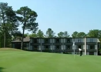 The Inn at Houndslake hotel thumbnail 4