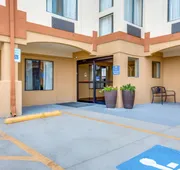 Comfort Inn & Suites Love Field - Dallas Market Center hotel detail image 4