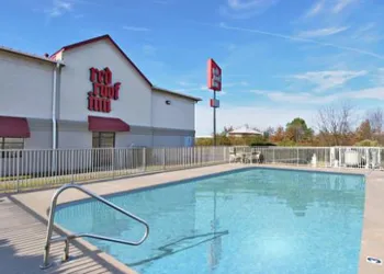 Red Roof Inn North Little Rock hotel thumbnail 3