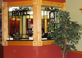 Martin & Mason Hotel hotel thumbnail 6