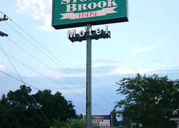 Stone Brook Inn hotel thumbnail 2