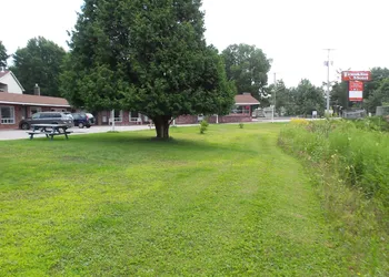 Franklin Motel & Trailer Park hotel thumbnail 4