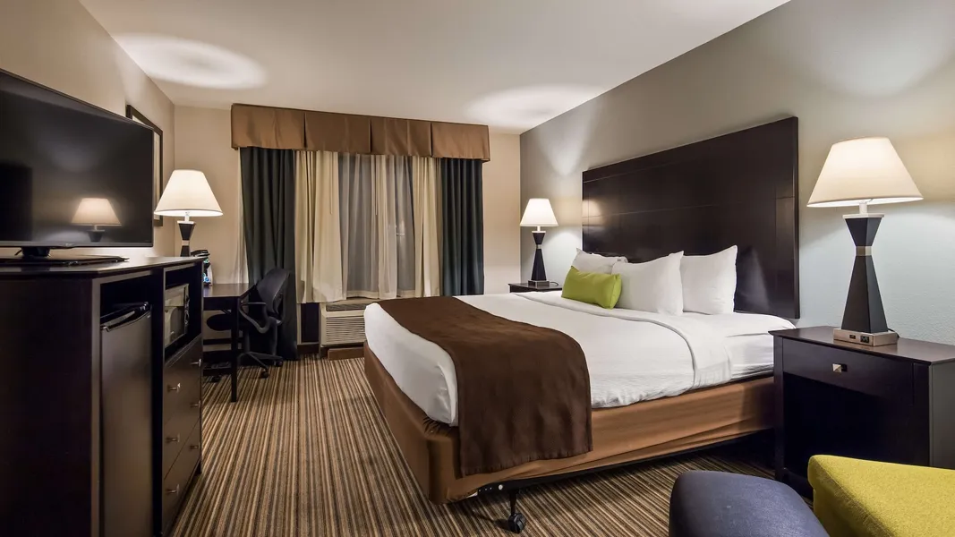 Best Western Plus Sunrise Inn hotel detail image 6