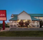 Ramada by Wyndham Pigeon Forge North hotel detail image 3