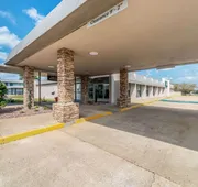 Quality Inn & Suites Vandalia near I-70 and Hwy 51 hotel detail image 4