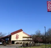 Red Roof Inn Cincinnati East - Beechmont hotel detail image 4