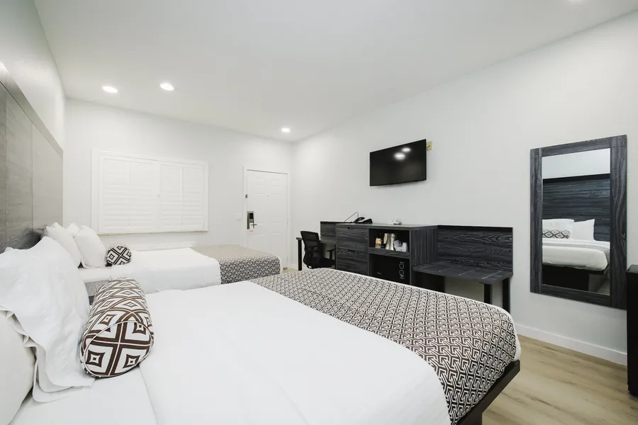 Sapphire Inn and Suites hotel detail image 6