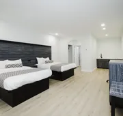 Sapphire Inn and Suites hotel detail image 7