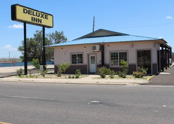 Deluxe Inn Fort Stockton hotel thumbnail 3