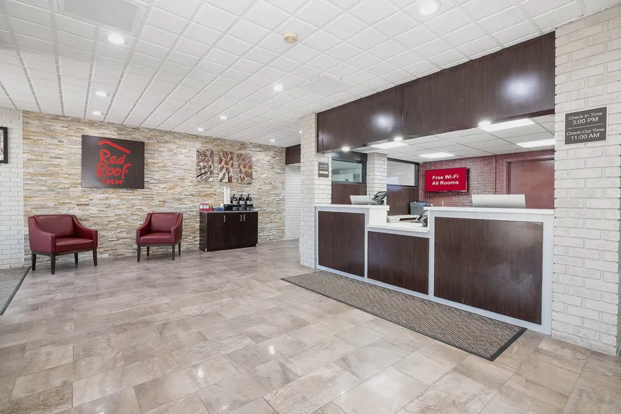 Red Roof Inn Roanoke Rapids hotel detail image 6