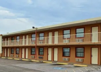 Royal Inn hotel thumbnail 2