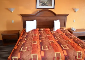 Royal Inn hotel thumbnail 3