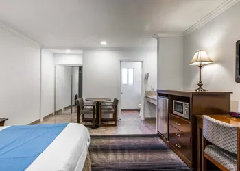 Hotel Dreamscape Pacific Coast Highway hotel thumbnail 7