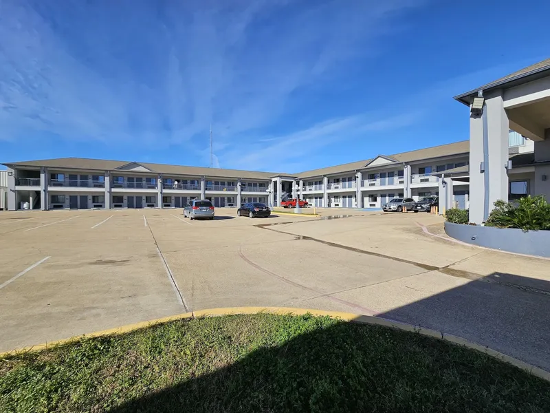 Budgetel Inn & Suites hotel detail image 2