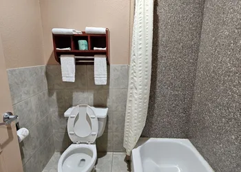 Budgetel Inn & Suites hotel thumbnail 8
