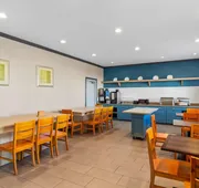 Sonesta Essential IAH Airport JFK Boulevard hotel detail image 5