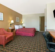 Days Inn by Wyndham Paxton hotel detail image 7