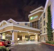 Holiday Inn Express Hotel & Suites Houston-Downtown Conv Ctr by IHG hotel detail image 5