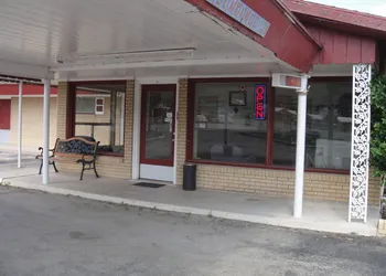 The Hills Motel hotel thumbnail 5
