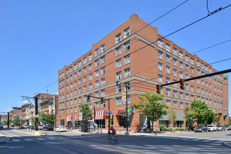 Holiday Inn Express & Suites Buffalo Downtown - Medical CTR by IHG hotel detail image 2