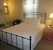 Americas Best Value Inn & Suites Royal Carriage hotel detail image 5