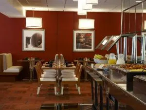 Four Points By Sheraton Los Angeles International Airport hotel thumbnail 2
