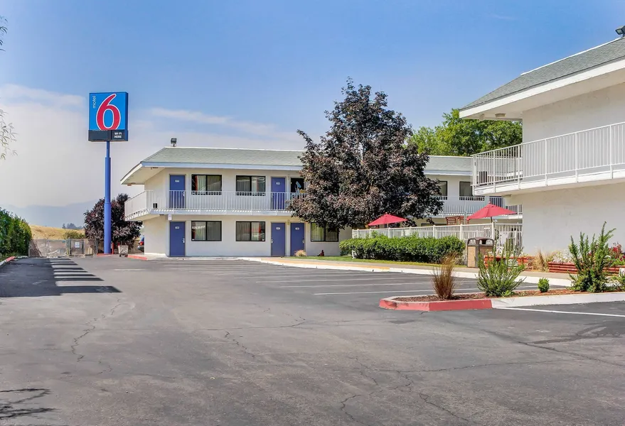 Motel 6 Medford, OR hotel detail image 2