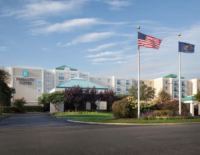 Embassy Suites by Hilton Philadelphia Airport hotel detail image 2