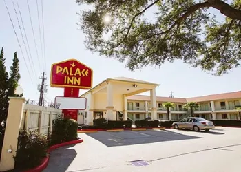 Palace Inn - Antoine hotel thumbnail 4