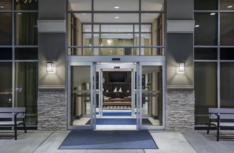 Holiday Inn Express Hotel and Suites Laurel by IHG hotel detail image 2