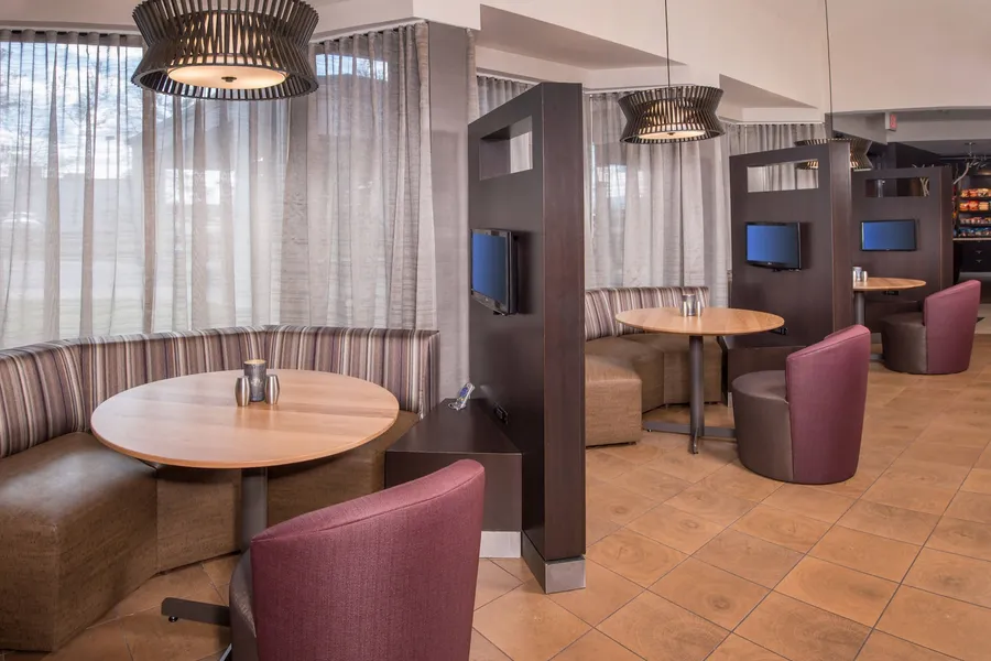 Courtyard by Marriott Washington Dulles Airport Chantilly hotel detail image 6